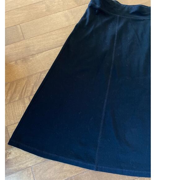 L.L Bean Skirt Black Midi Stretch A-Line Pull On Casual Solid size medium - Picture 4 of 8